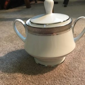 Notitake Crestwood Platinum Sugarbowl